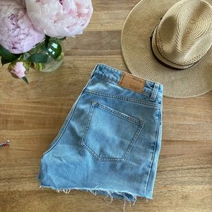 Frank and Oak denim shorts 💛